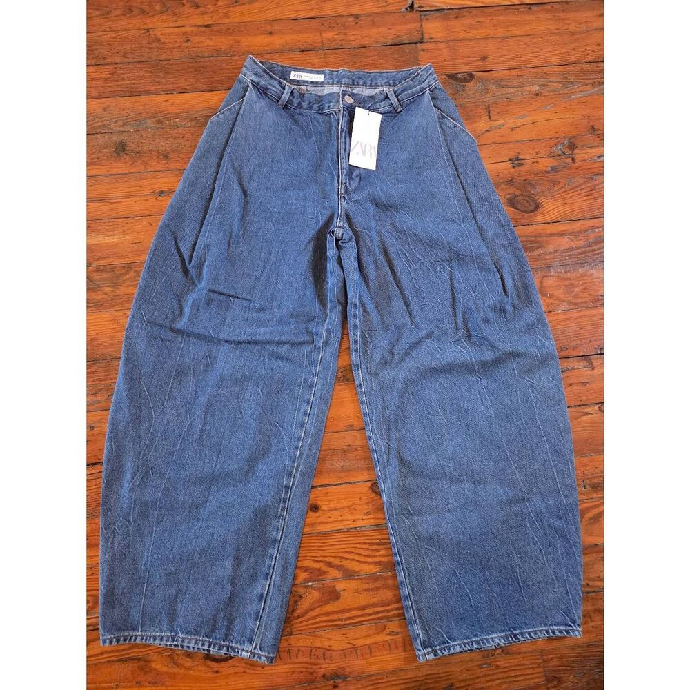 Zara Horseshoe Jeans NWT